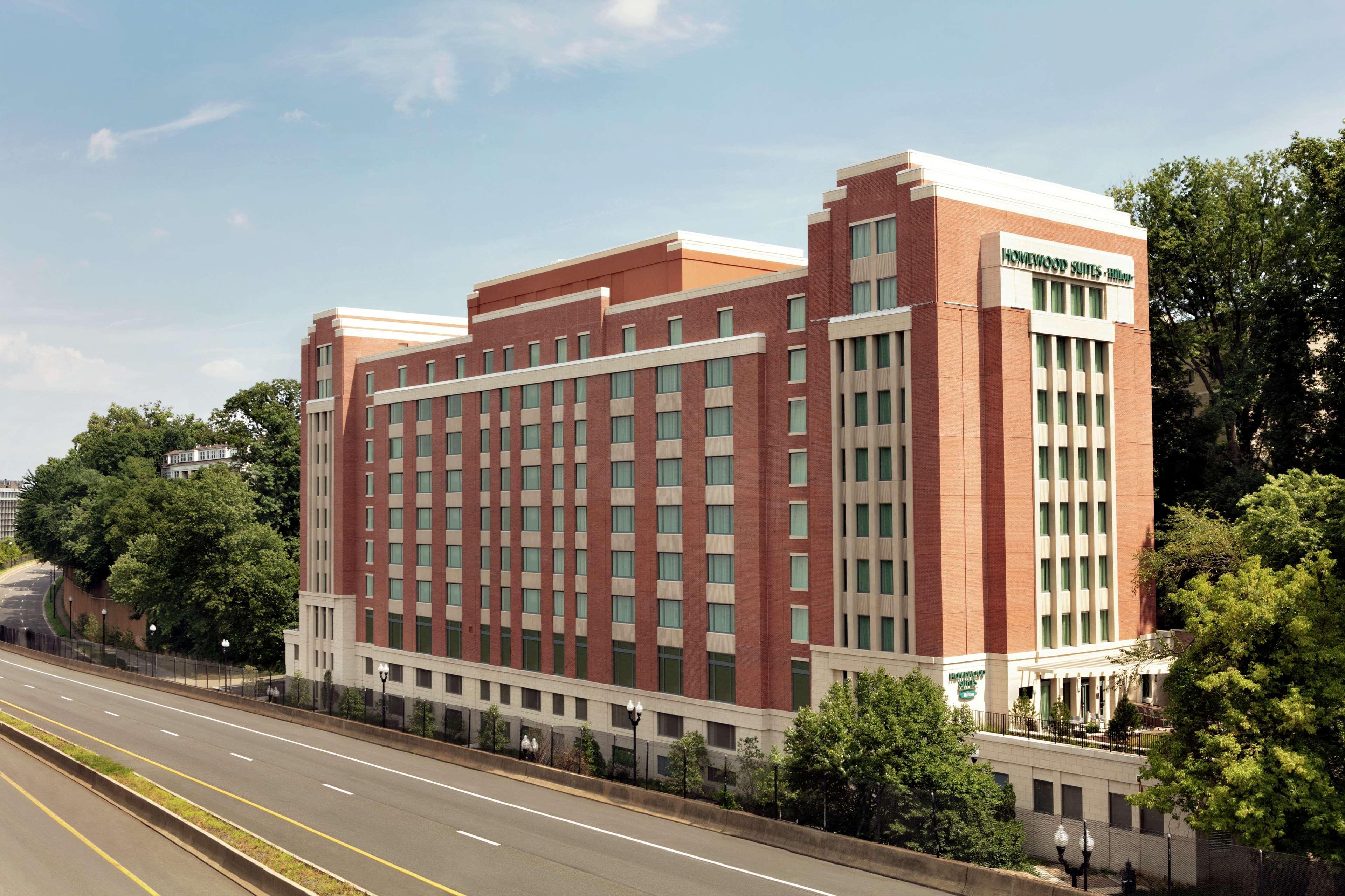 Homewood Suites By Hilton Arlington Rosslyn Key Bridge Exterior photo